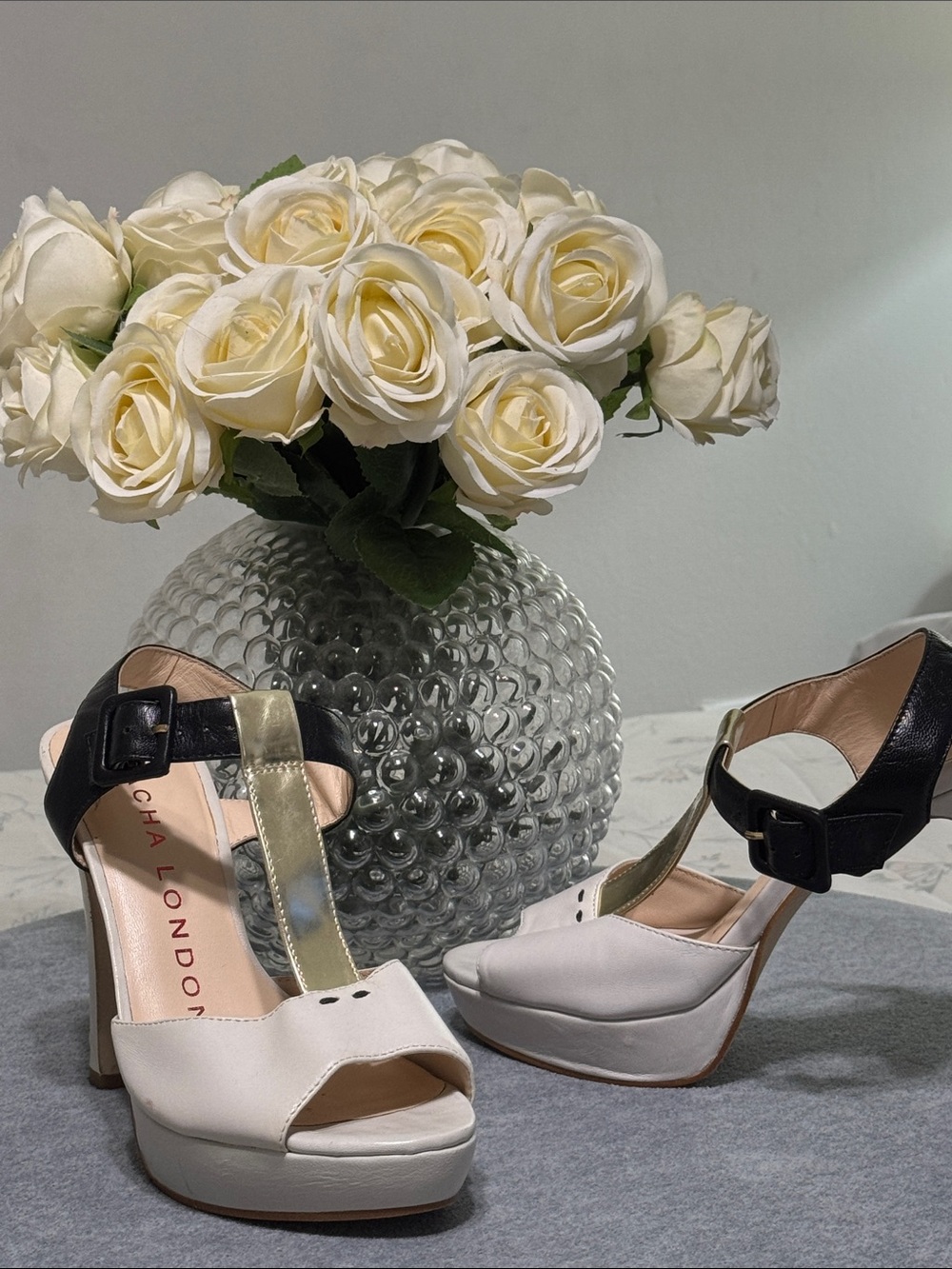 NWT Sacha London White, Black and Gold Platform Sandals